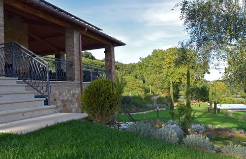 Montepulciano Villa | Promenade à Montepulciano de Villa Nobile, votre maison de luxe avec piscine en Toscane!