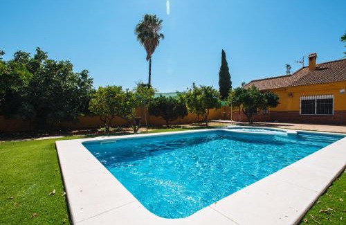 Almensilla Maison | Villa Oasis Los Naranjos con jacuzzi 15 min Sevilla
