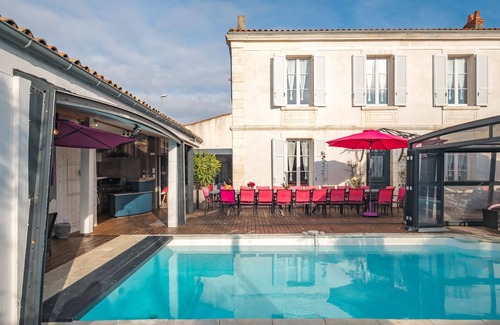 Angoulins Villa | Villa 4* piscine intérieure chauffée jacuzzi billard baby-foot mer plage village