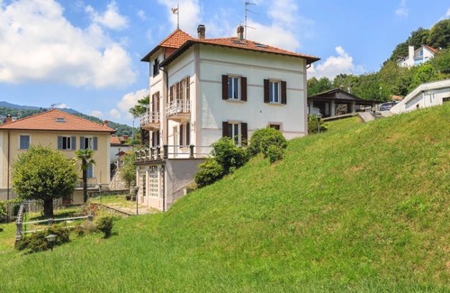 Dizzasco Villa | Villa Oleandra ☀️ avec une vue parfaite, sur le chemin direct de Côme à Lugano