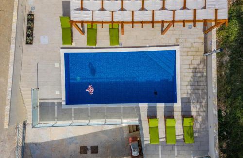 Jasenice Villa | Villa Olivia - Jasenice, with swimming pool and jacuzzi