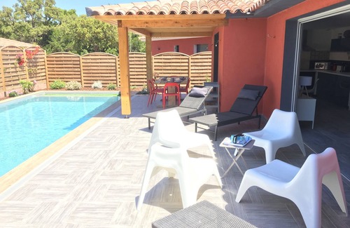 Sainte-Lucie-de-Porto-Vecchio Villa | "OLIVIER", 4/6 personnes, piscine privée chauffée, plage de Pinarello à 300m,PMR