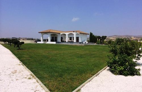 Maroni Villa | Villa Olivo Maroni