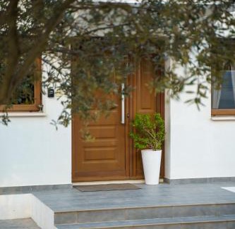 Maroni Villa | Villa Olivo Maroni