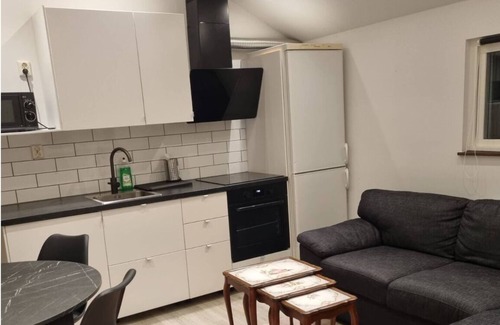 Olofstorp Appartement | Villa Olofstorp Near Volvo/SKF