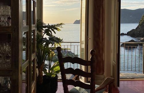 Vernazza Villa | Villa sur 2 niveaux donnant sur le port de Vernazza. Wi-Fi et AC