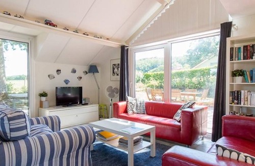 Daumazan-sur-Arize Maison | Villa on child-friendly park with swimming pool