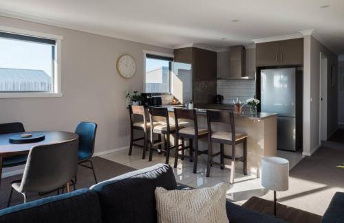 Devonport Maison | Villa on Parker