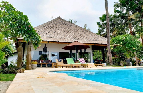 Dencarik Villa | Villa sur la plage à Bali
