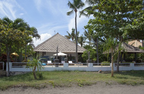 Dencarik Villa | Villa sur la plage à Bali