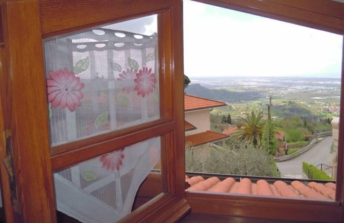 Corsanico-Bargecchia Maison | La Villetta Bianca: avec parking, jardin, vue sur la côte