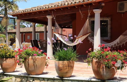 Faro Villa | VILLA SUR LE PARC NATUREL ET PROCHE DE LA PLAGE, BEAU JARDIN ET PISCINE