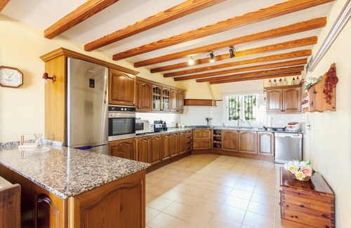 Sa Cabaneta Villa | Villa à seulement 15 min de Palma, 12 pax, piscine, WIFI GRATUIT, AACC, Sat TV