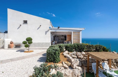 Realmonte Villa | Villa Orizzonte Holidays by Interhome