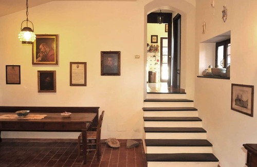 Sarzana Villa | VILLA ORTENSIA 7 PAX avec Piscine BBQ WiFi Près de 5 Terre
