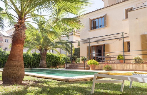 Plaza de Toros Chalet De Ski | Villa Palma 3 - Private pool villa in Palma