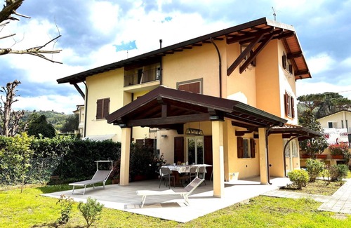 Stiava Maison | Villa Pardini by Interhome