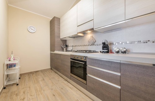 Carbonia Villa | Villa Patrizia avec jardin privé, Wi-Fi & climatisation