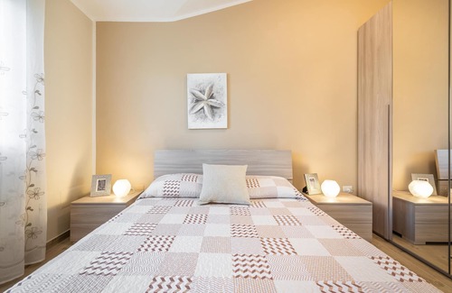 Carbonia Villa | Villa Patrizia avec jardin privé, Wi-Fi & climatisation