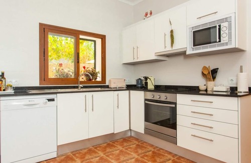 Es Llombards Cottage | Villa Paula. Maison traditionnelle réformée de Majorque
