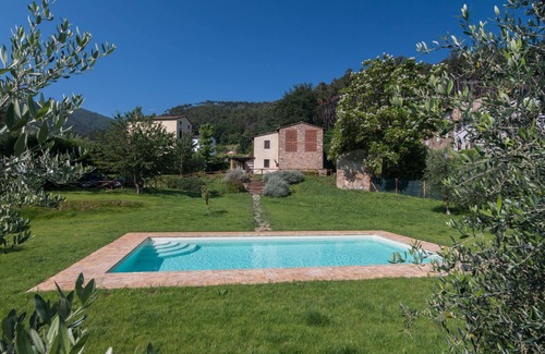 SantʼAndrea di Compito Maison | Villa Pergolone - Maison de campagne avec piscine et jardin près de Lucques et des plages