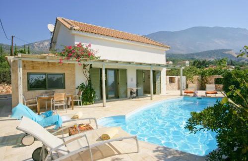 Karavados Villa | Villa Petalida Ideales Resort