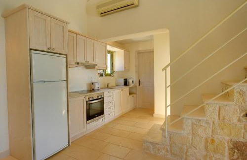 Karavados Villa | Villa Petalida Ideales Resort