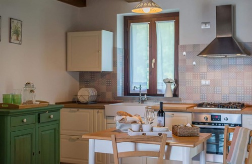 Furlo Villa | Villa Petra 8 - Trois Chambres Villa, Couchages 8