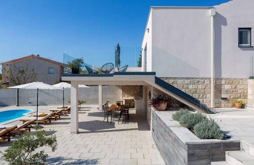 Kastel Sucurac Villa | Villa Petra Divine with Pool