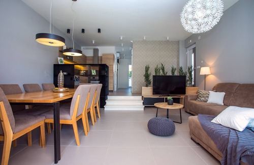Kastel Stafilic Villa | NOUVEAU!! VILLA PETRA piscine privée chauffée, sauna, 5 chambres en suite, à 50m de la mer