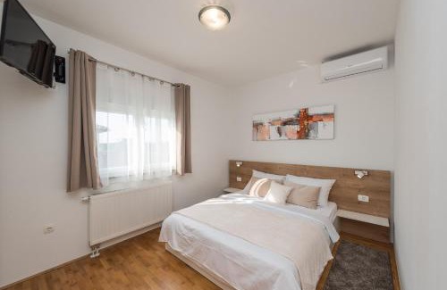Brisevo Appartement | Villa Petra s bazenom, roštiljem i parkingom