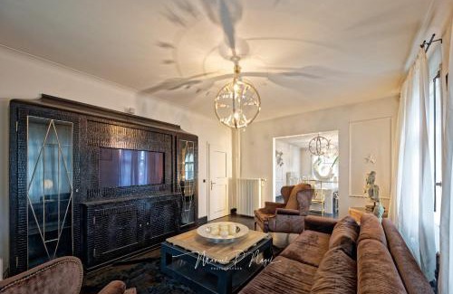 Amriswil Maison | Villa Philipp Plein - Designervilla mit Pool