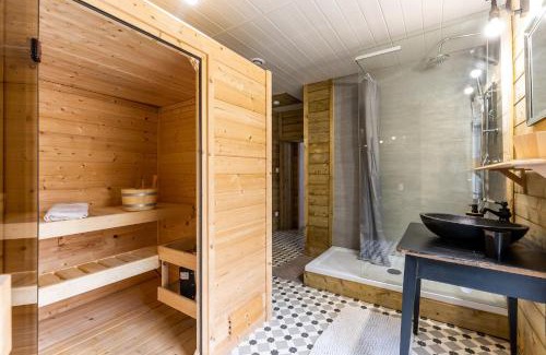 Vertheuil Maison | Villa pierre et espace bien etre