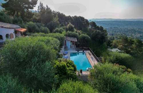 Speracedes Maison | Villa PIPA POLARIS I suite ELULA - vue panoramique & piscine