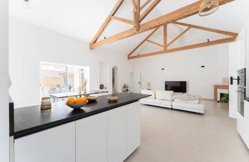 Septemes-les-Vallons Maison | Villa Piscine 8 pers 5 min Marseille, au calme