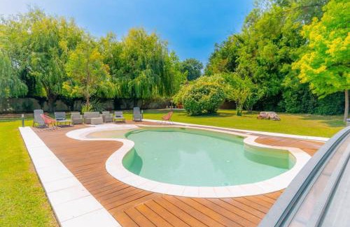 Lattes Maison | Villa Piscine Chauffée Jacuzzi Lattes Proche Montpellier et Plages