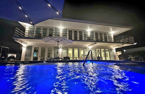 Camino Nuevo Maison | "VILLA PLAYERA" Villa avec vue sur l'océan et piscine privée sur une plage isolée!