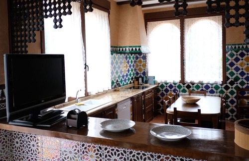 Puebla de Almenara Villa | Villa-Salle de bain privée séparée-Vue sur Jardin