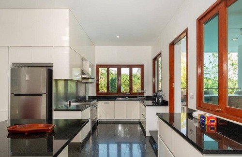 Rawai Villa | Villa Piscine Privée 5/6 CH 10/12 P Parc Tropical, Près de Plage Naï Harn