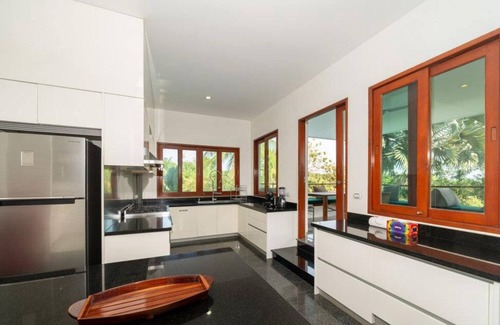 Rawai Villa | Villa Piscine Privée 5/6 CH 10/12 P Parc Tropical, Près de Plage Naï Harn
