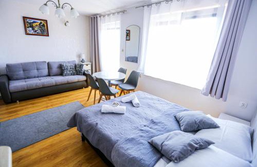 Leba Maison | Villa Róża pokoje & apartamenty
