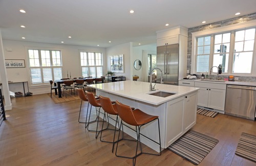 South Rehoboth Maison | Villa Rehoboth -- 5 master suites, salt-water pool, cinema. In-town location.