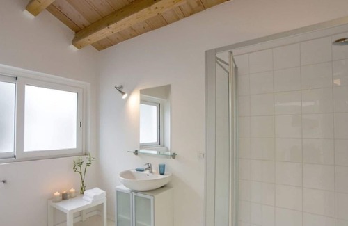 Notaresco Maison | VILLA RENZO- Appartement Notaresco