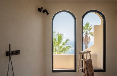 Almunecar Villa | Villa 'Rocca' avec vue sur la mer, Wi-Fi et climatisation