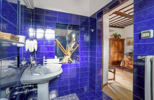 Bovara Autre | Villa Romeo - Seven Bedroom Castle, Sleeps 18