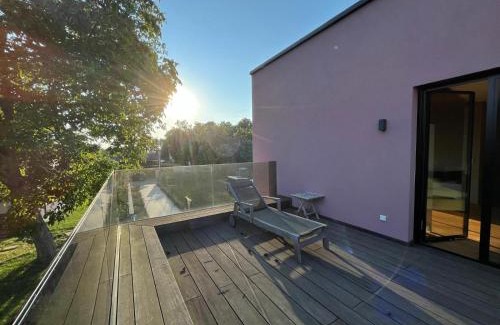 Haslau-Maria Ellend Appartement | Villa Rose close to Vienna & Airport