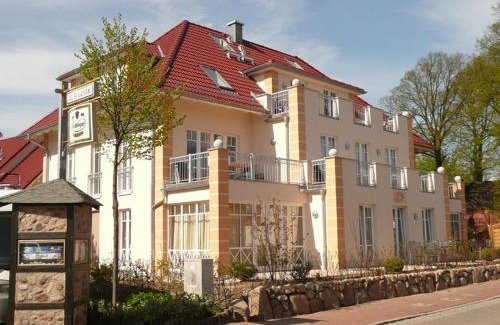Alt Gaarz Appartement | Villa Rosita Wohnung 09 nur 250 Meter bis zum reriker Strand