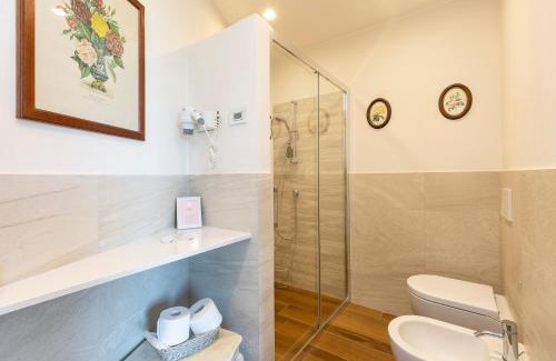 Stresa Appartement | Villa Rubino Apartment con giardino e jacuzzi vista lago