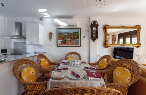 Conchar Maison | Villa rurale "Parador del Silo" avec vue sur la montagne, piscine, balcon, climatisation et Wi-Fi