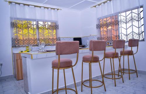 Kilifi Appartement | Villa's - Beach 2 km, Wifi, SmartTV, Parking - by Mango Tree Cottages Kilifi